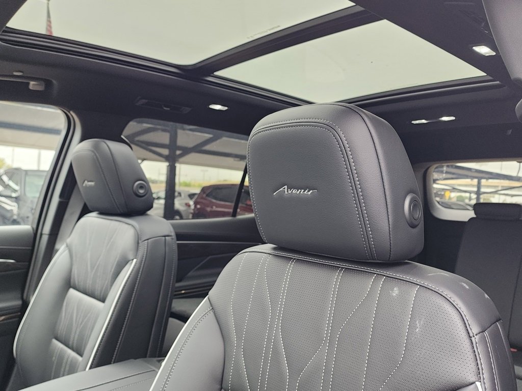 New 2026 Buick Enclave Avenir w/ Super Cruise Package image 17