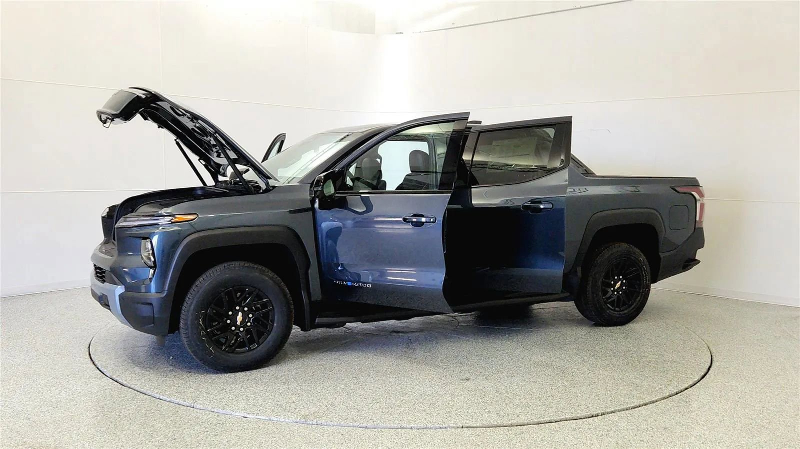 New 2026 Chevrolet Silverado EV LT w/ Plus Package image 10