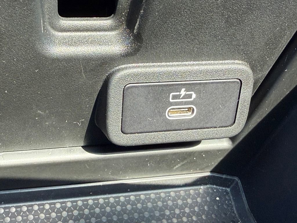 Used 2024 BMW 330i Sedan image 30