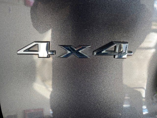 Certified 2020 Jeep Cherokee Latitude Lux w/ Comfort/Convenience Group image 7