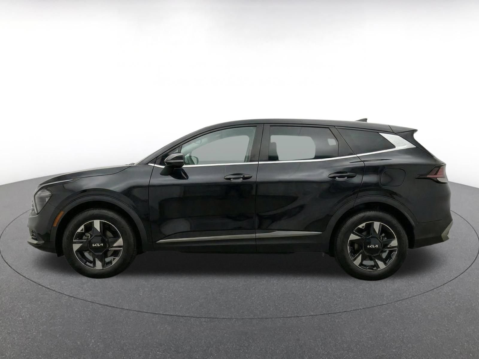 Used 2026 Kia Sportage LX FWD image 4