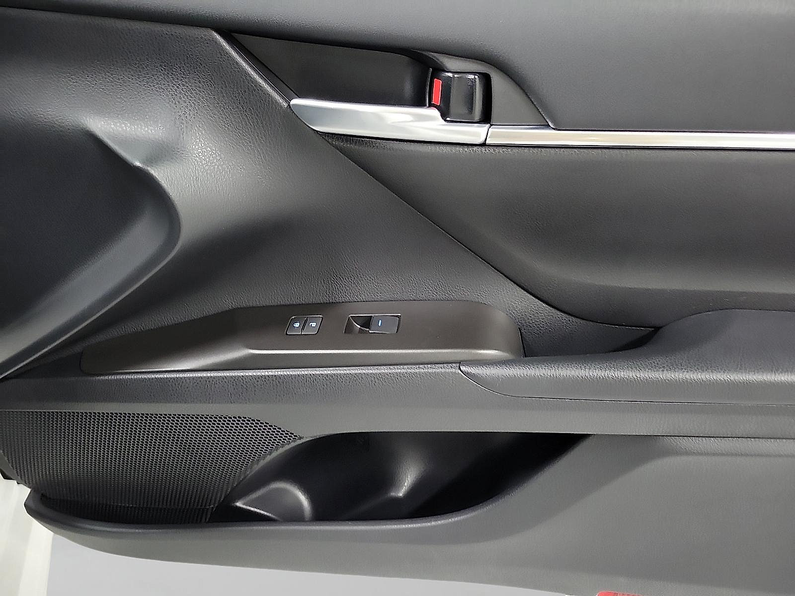 Certified 2024 Toyota Camry SE FWD image 15