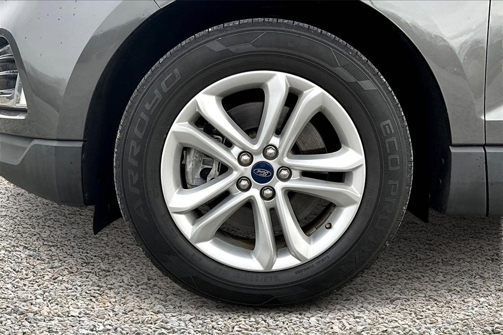 Used 2019 Ford Edge SEL w/ Equipment Group 201A image 8