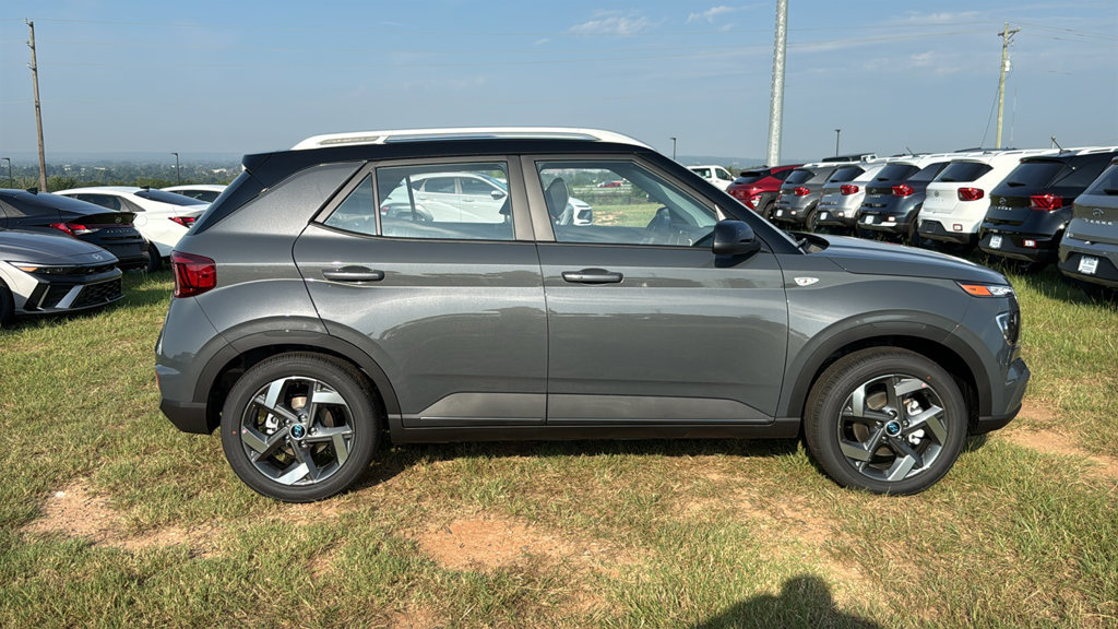 New 2026 Hyundai Venue SEL FWD image 8