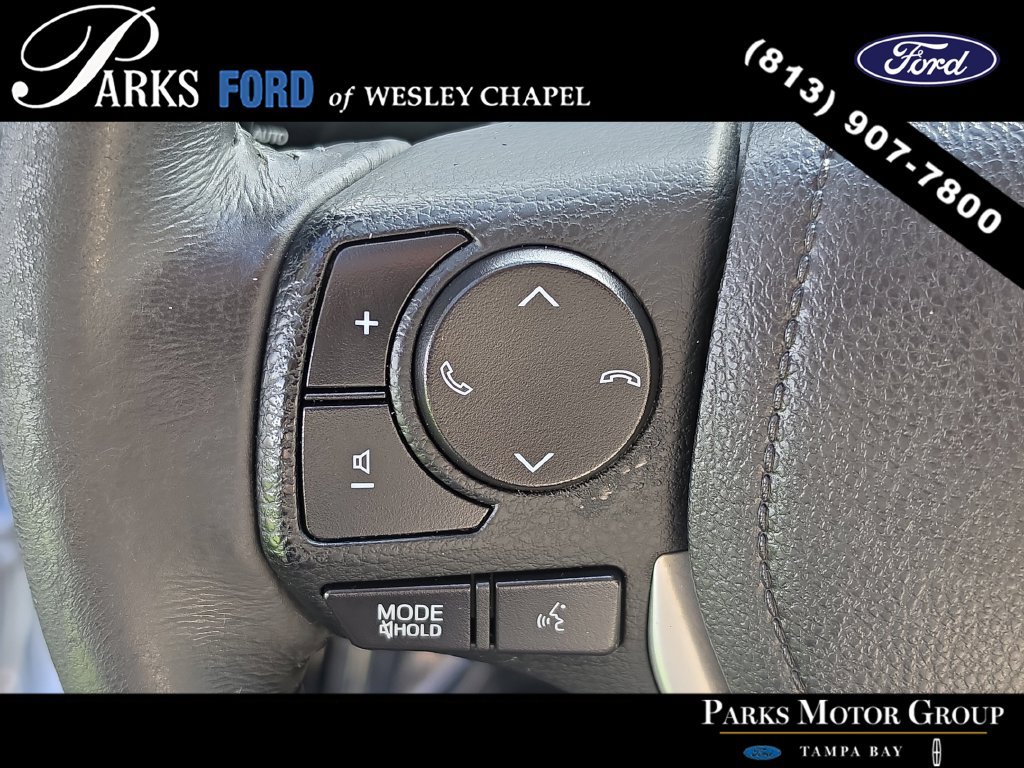 Used 2017 Toyota Corolla SE FWD image 27