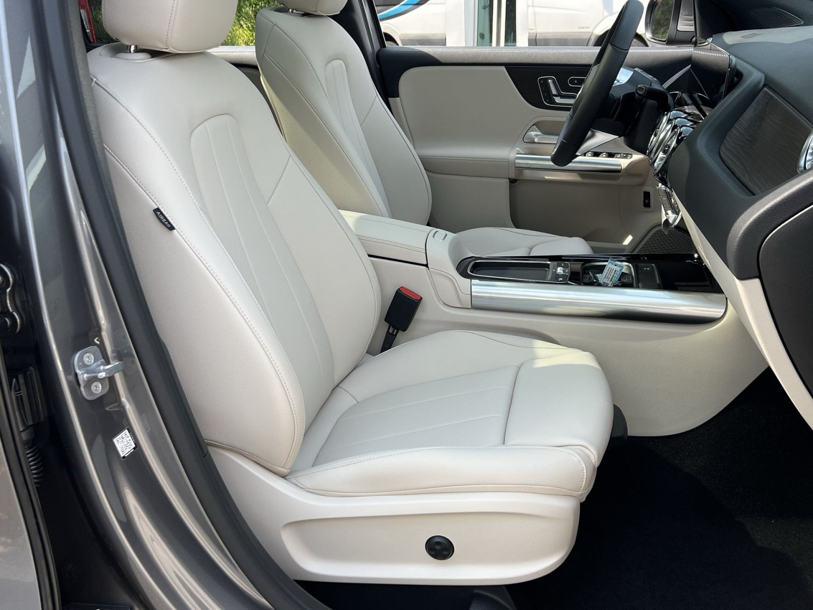 New 2026 Mercedes-Benz GLA 250 4MATIC image 33