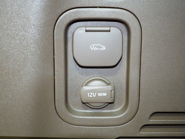 Used 2024 Kia EV9 Land image 51