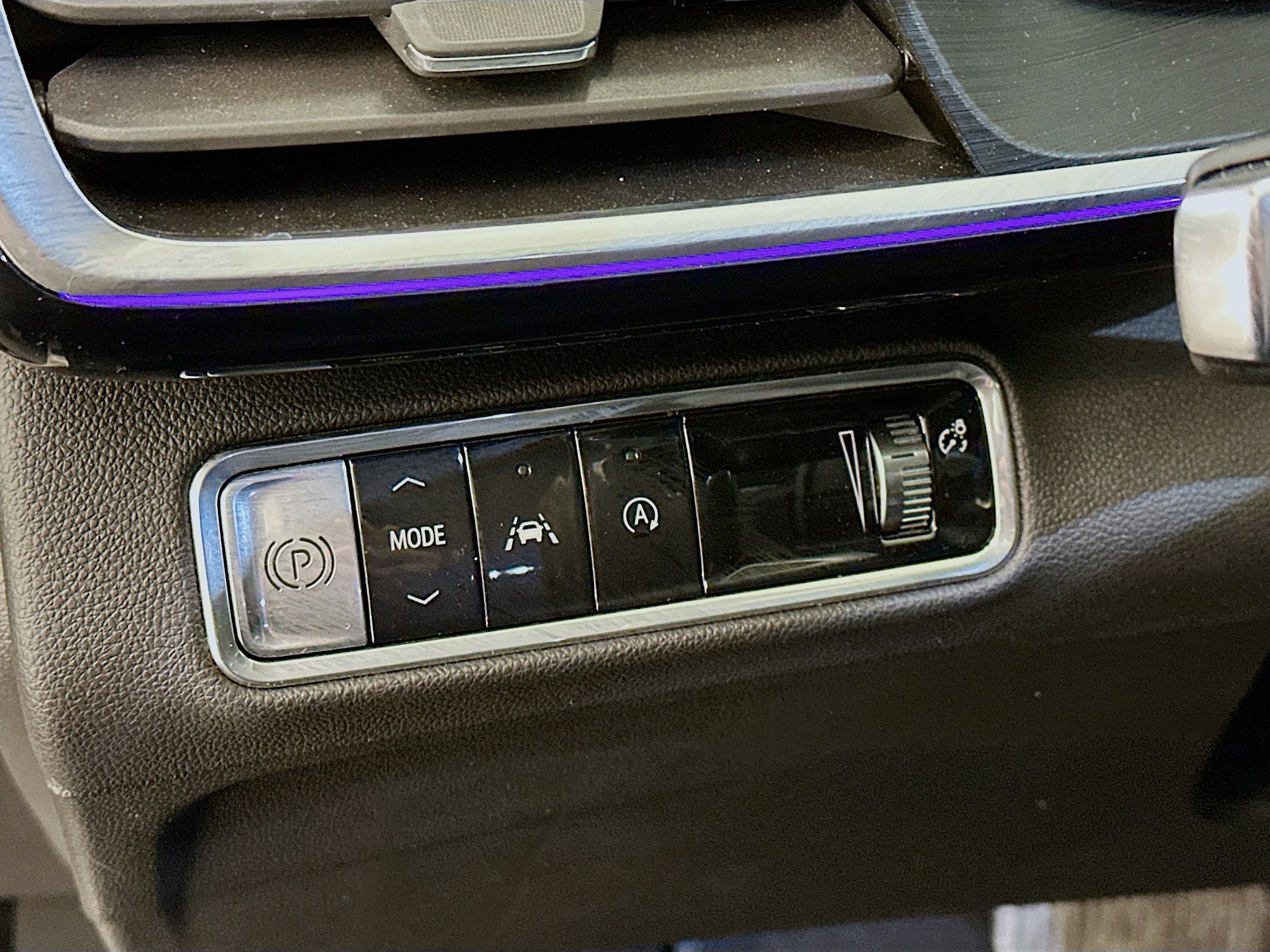 Used 2024 Buick Envision Preferred image 17