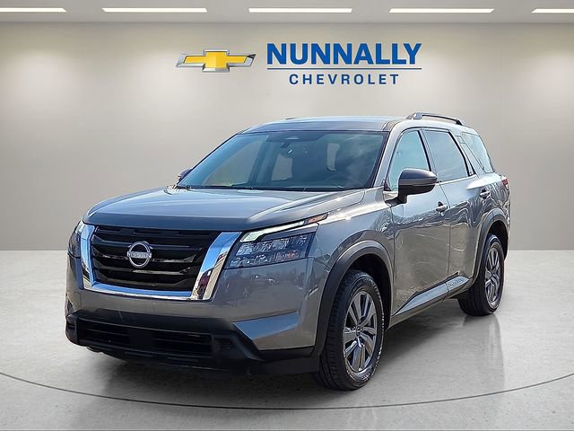 Used 2025 Nissan Pathfinder SV AWD/4WD image 1