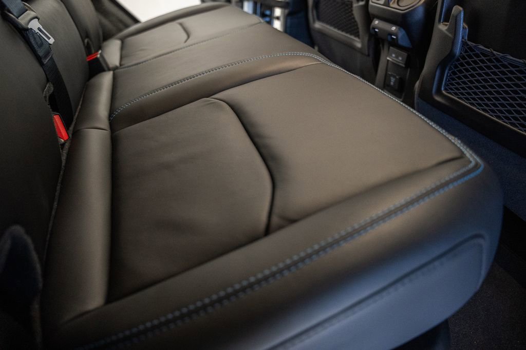 New 2025 Jeep Wrangler Unlimited Rubicon 4xe image 32