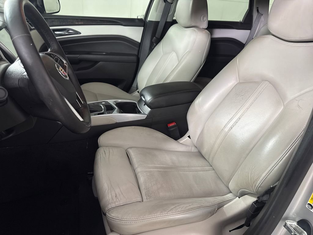 Used 2016 Cadillac SRX Luxury w/ Driver Awareness Package FWD image 11