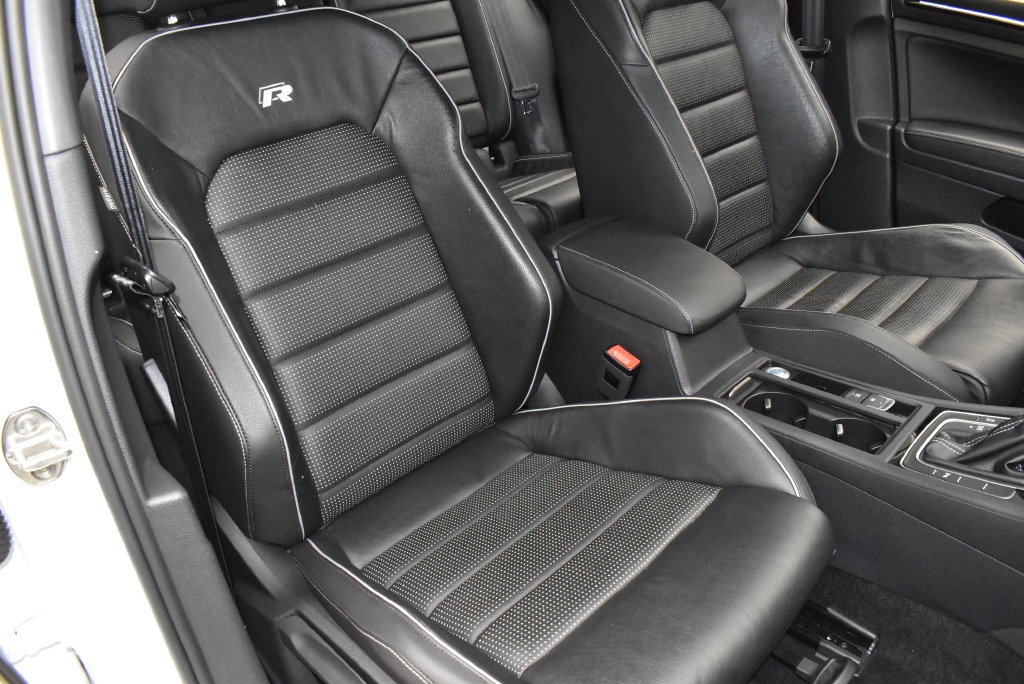 Used 2019 Volkswagen Golf R 4-Door AWD/4WD image 24