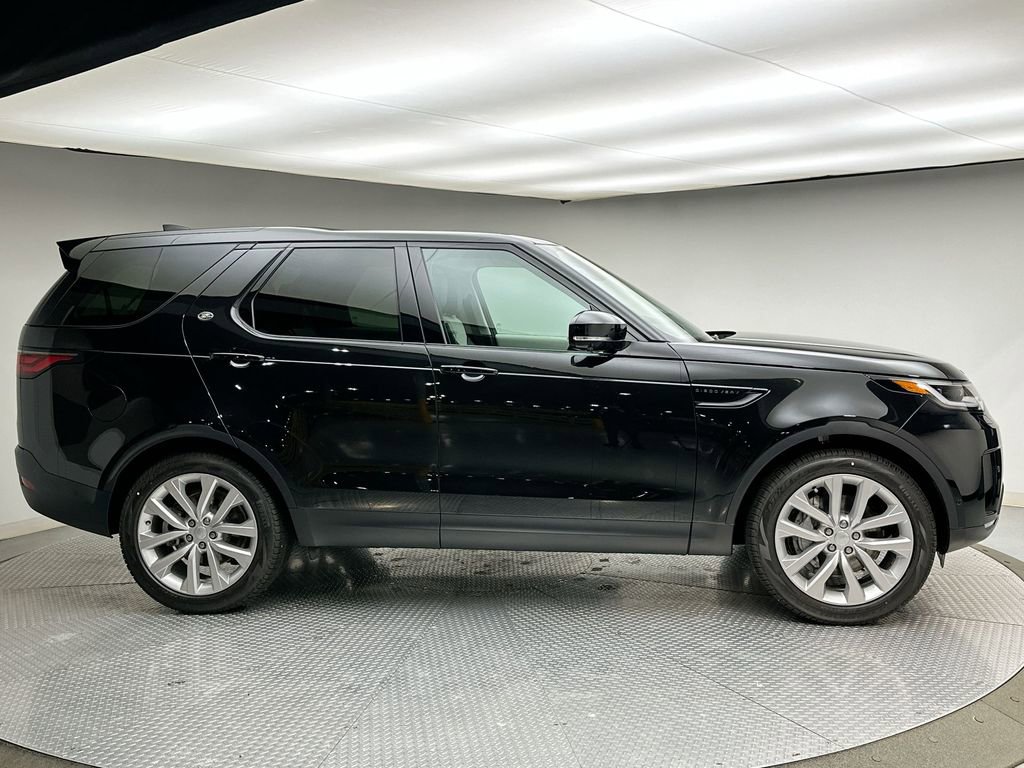 New 2026 Land Rover Discovery S AWD/4WD image 12