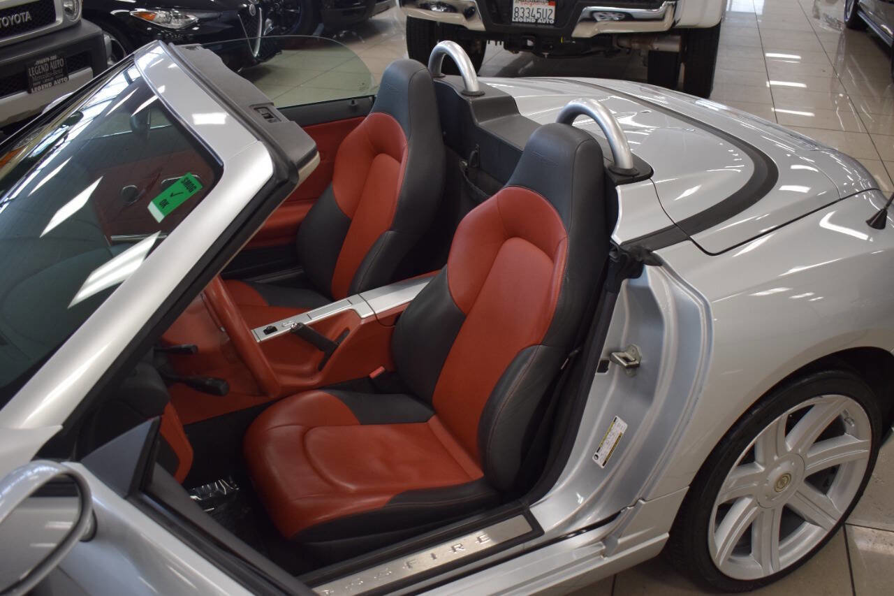 Used 2008 Chrysler Crossfire Limited image 44