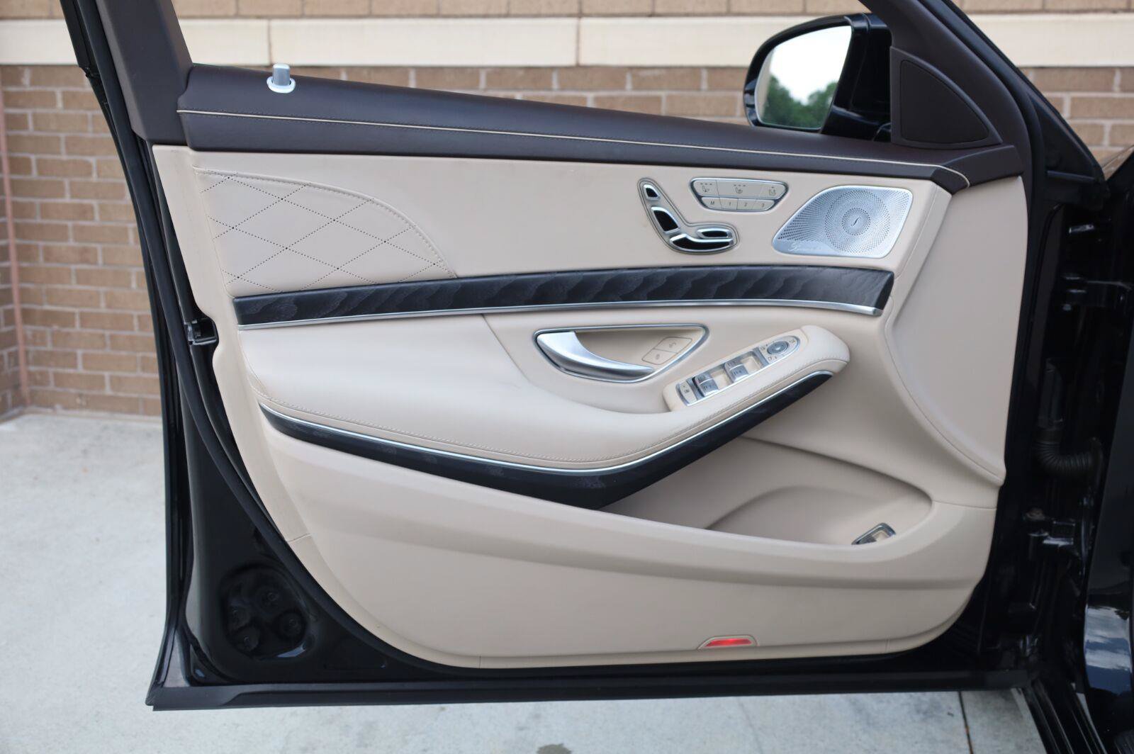 Used 2018 Mercedes-Benz S 560 Sedan image 15
