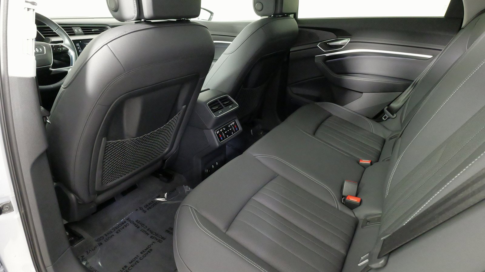 Used 2022 Audi e-tron Premium Plus w/ Premium Plus Package image 49