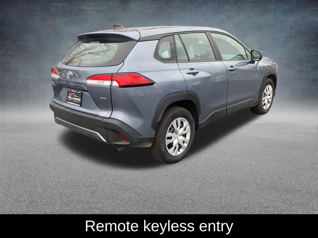Used 2023 Toyota Corolla Cross L image 6