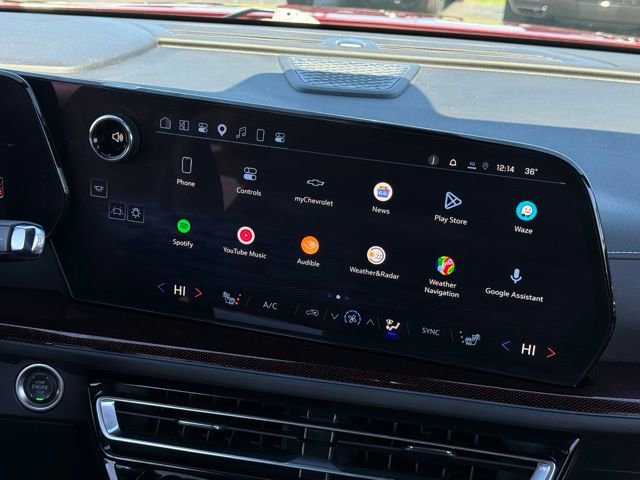 Used 2025 Chevrolet Traverse Z71 w/ Enhanced Driving Package AWD/4WD image 24