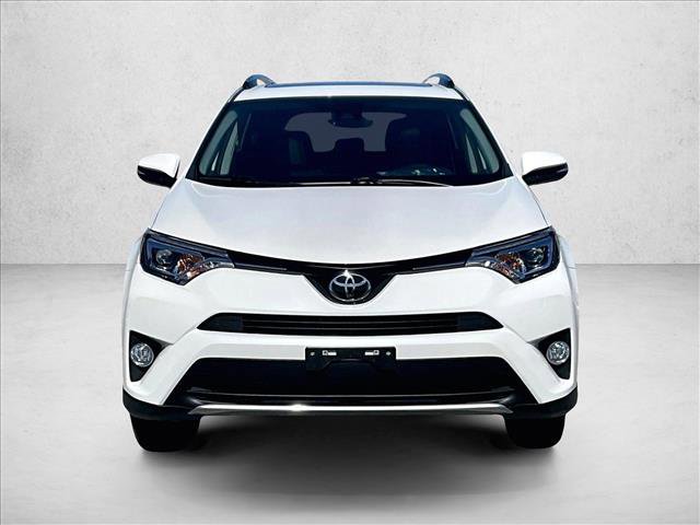Used 2018 Toyota RAV4 Limited image 3