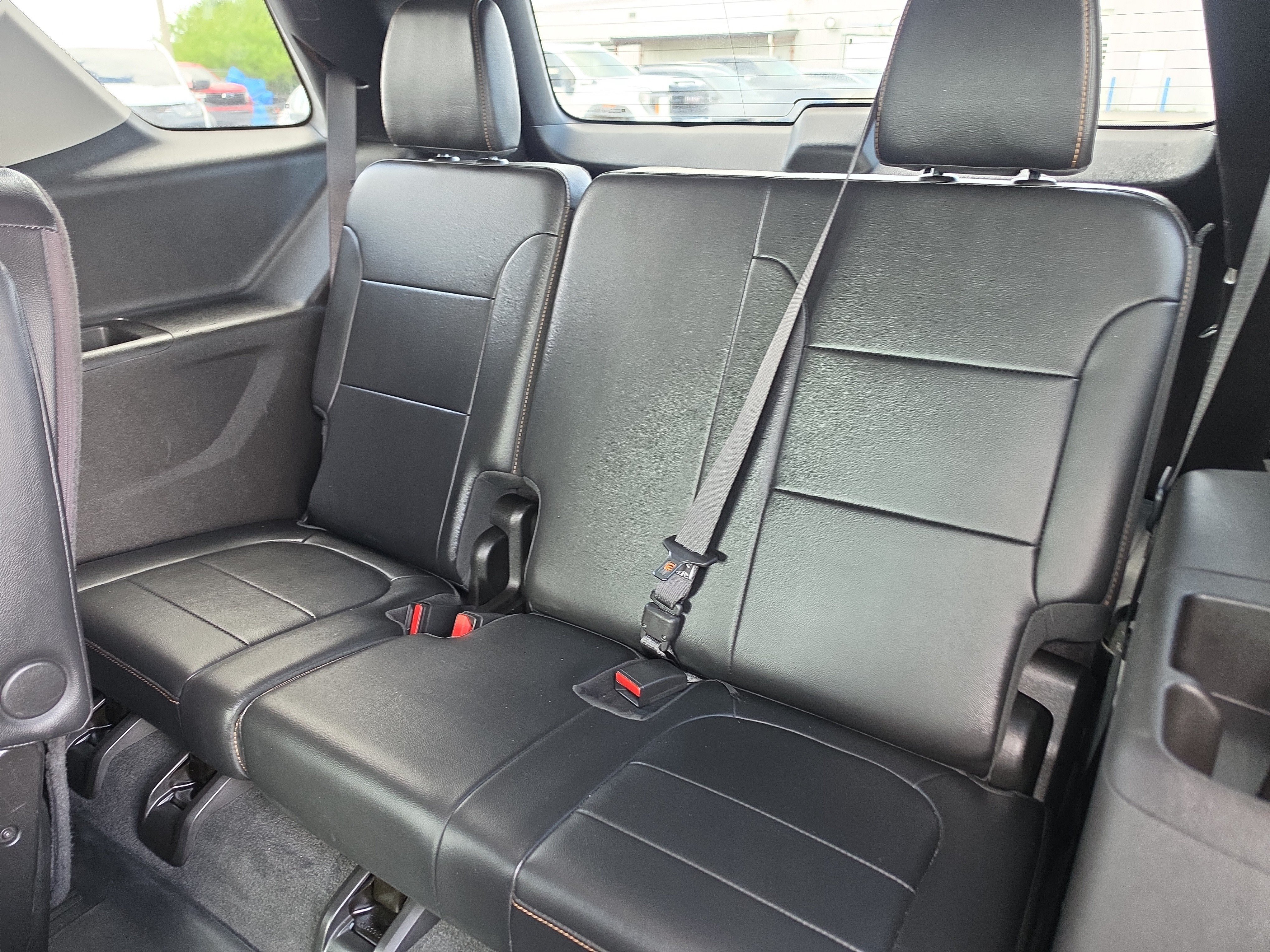 Used 2019 Chevrolet Traverse Premier w/ Redline Edition AWD/4WD image 14