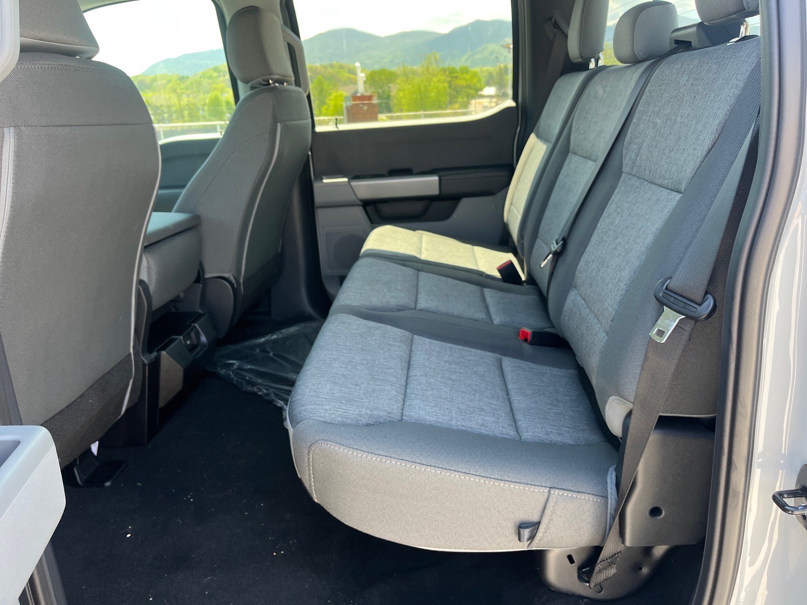 New 2026 Ford F250 XL w/ STX Appearance Package AWD/4WD image 19