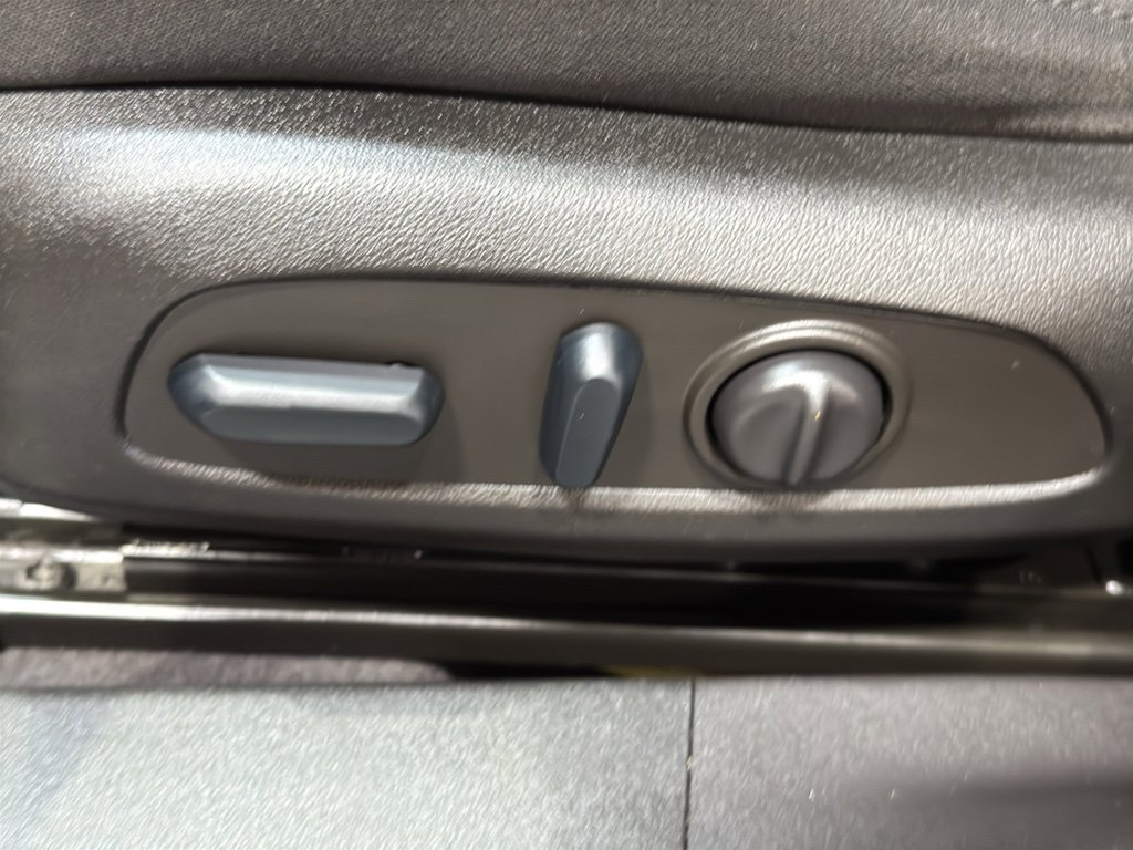 Used 2022 Chevrolet Malibu RS image 14