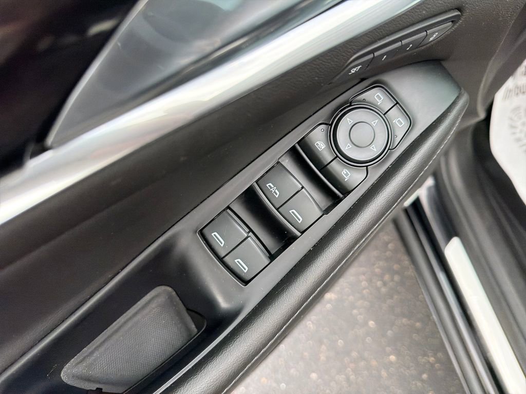 Used 2021 Buick Enclave Avenir w/ Avenir Technology Package AWD/4WD image 11