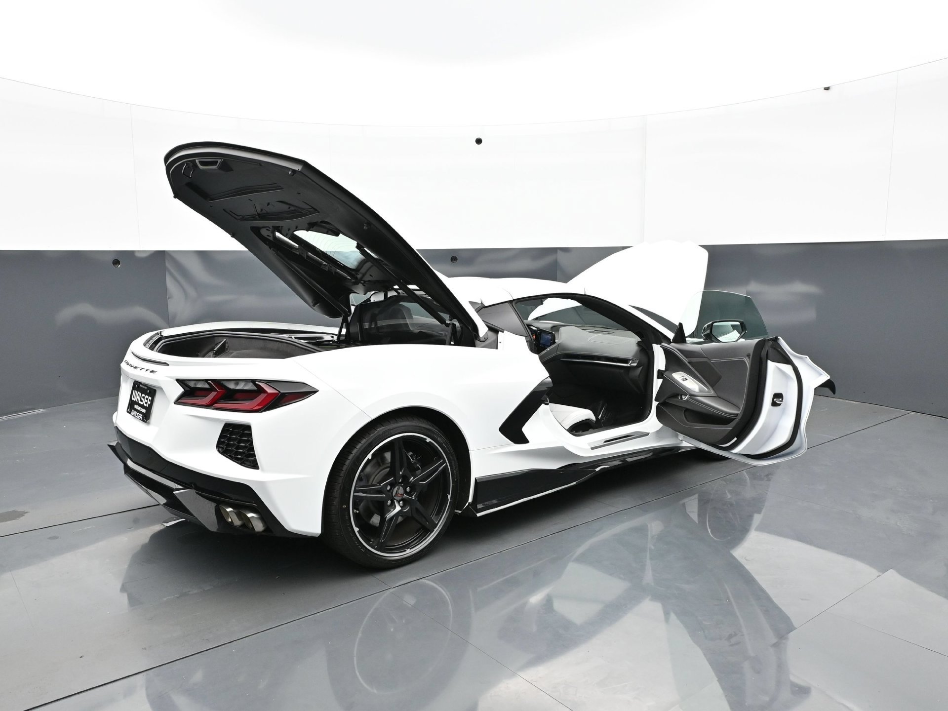 Used 2022 Chevrolet Corvette Stingray Coupe w/ Z51 Performance Package RWD image 38