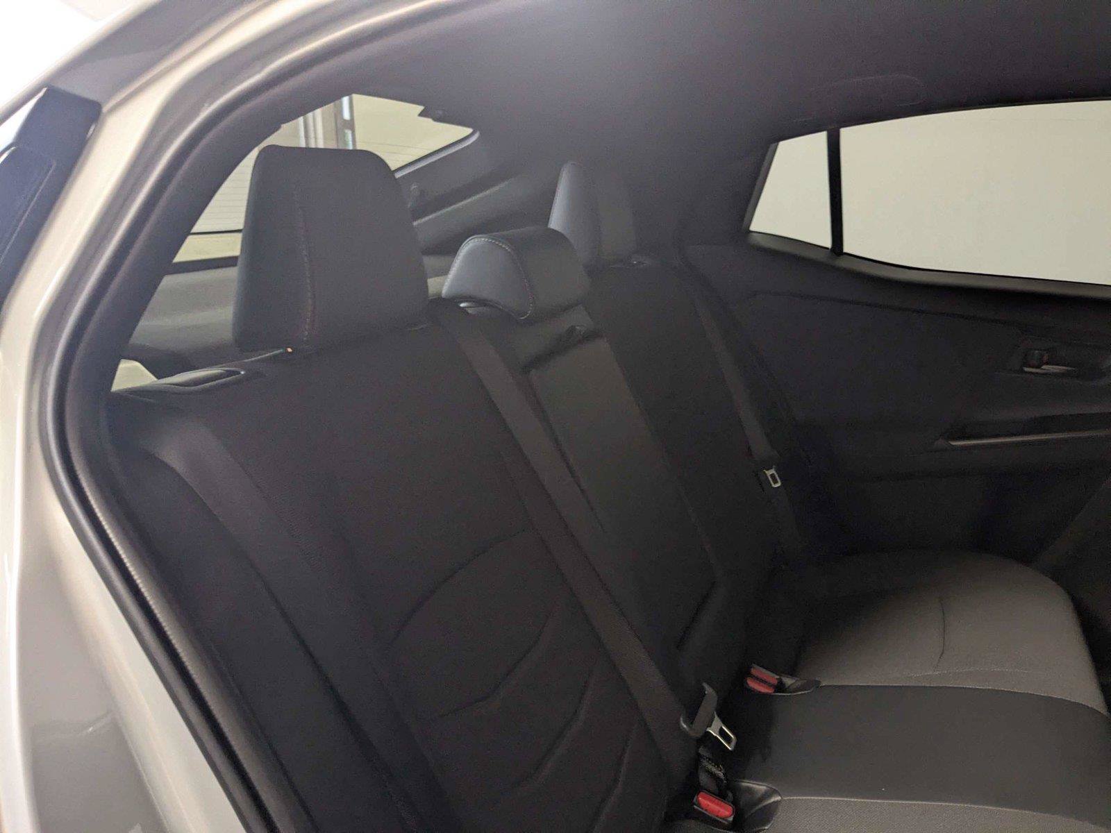 Used 2026 Toyota C-HR AWD/4WD image 29