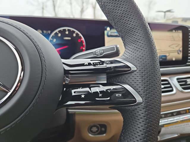 New 2026 Mercedes-Benz GLS 450 4MATIC image 19