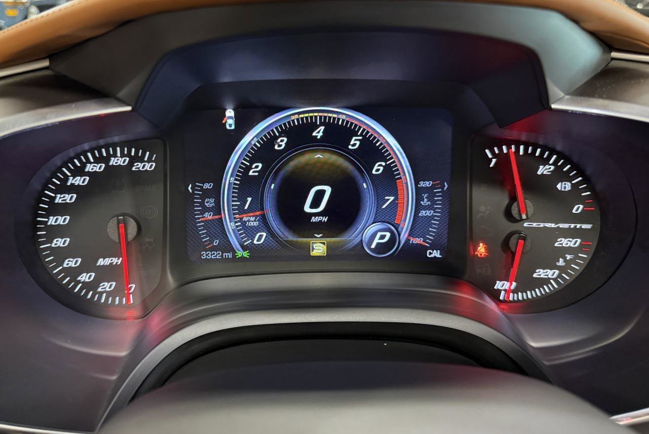 Used 2018 Chevrolet Corvette Stingray Convertible w/ 3LT Preferred Equipment Group image 96