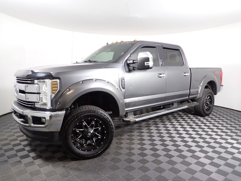 Used 2019 Ford F350 Lariat w/ Chrome Package image 12