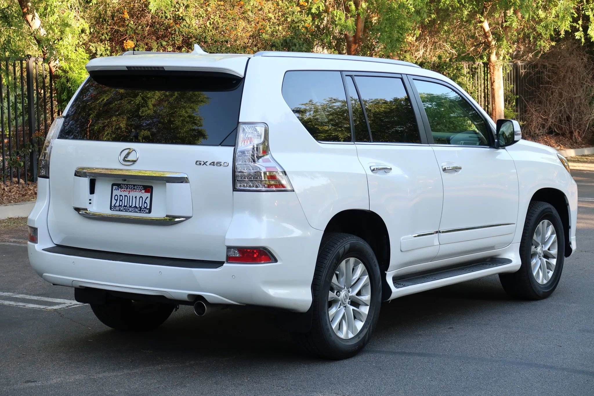 Used 2015 Lexus GX 460 w/ Premium Package AWD/4WD image 5