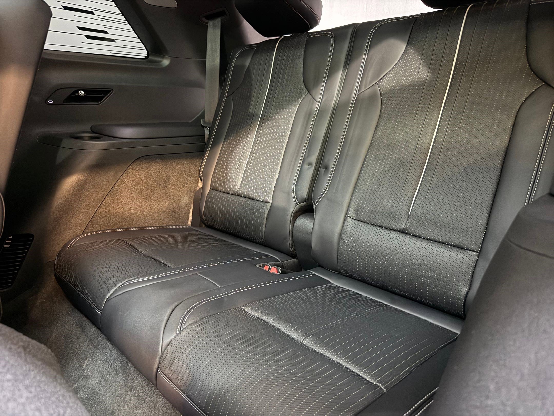 New 2026 Cadillac Vistiq Luxury w/ LPO, Floor Liner Package image 46