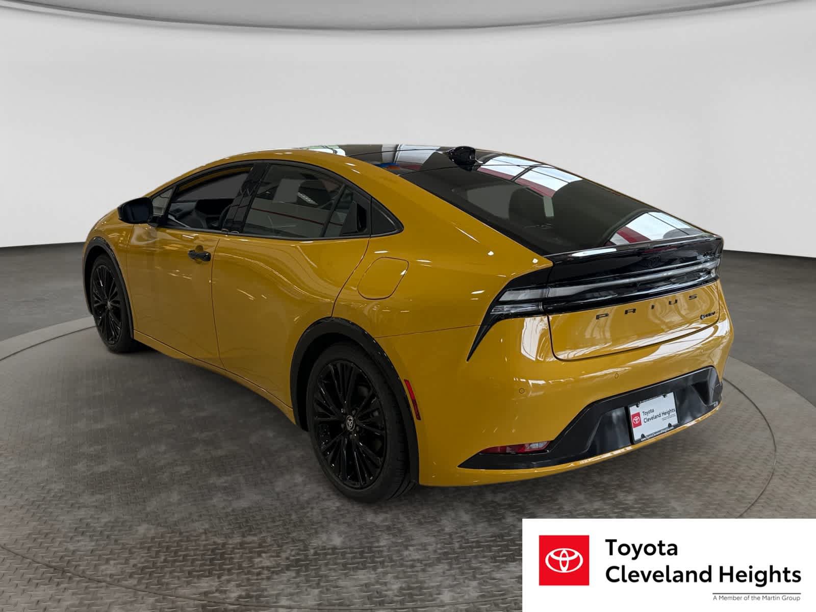 New 2026 Toyota Prius Plug-In Hybrid FWD image 7