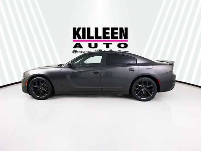 Used 2023 Dodge Charger SXT w/ Blacktop Package RWD image 4