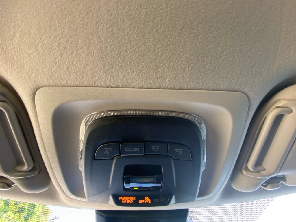 Used 2025 Toyota Corolla LE FWD image 24
