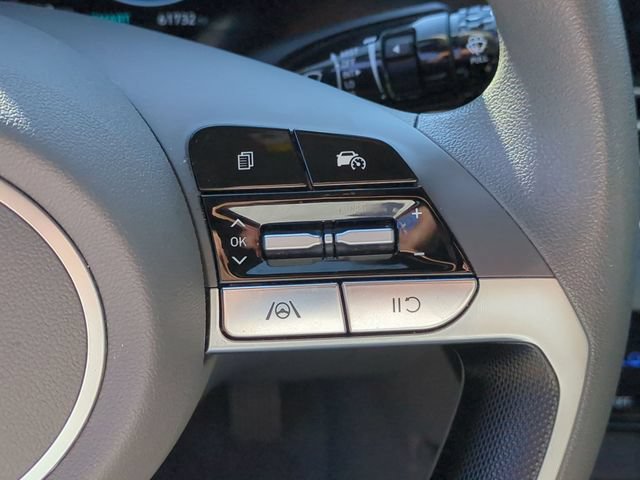 Used 2024 Hyundai Elantra SEL FWD image 17