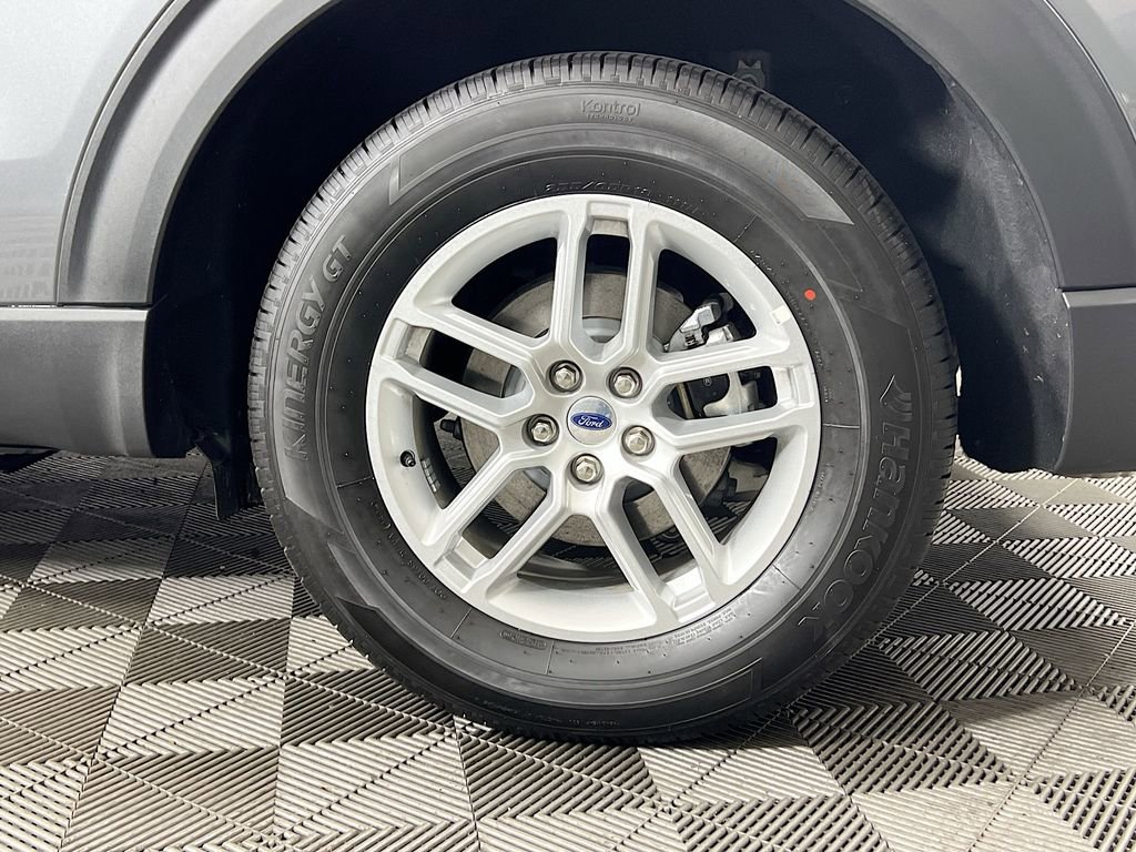 Used 2025 Ford Explorer Active image 36