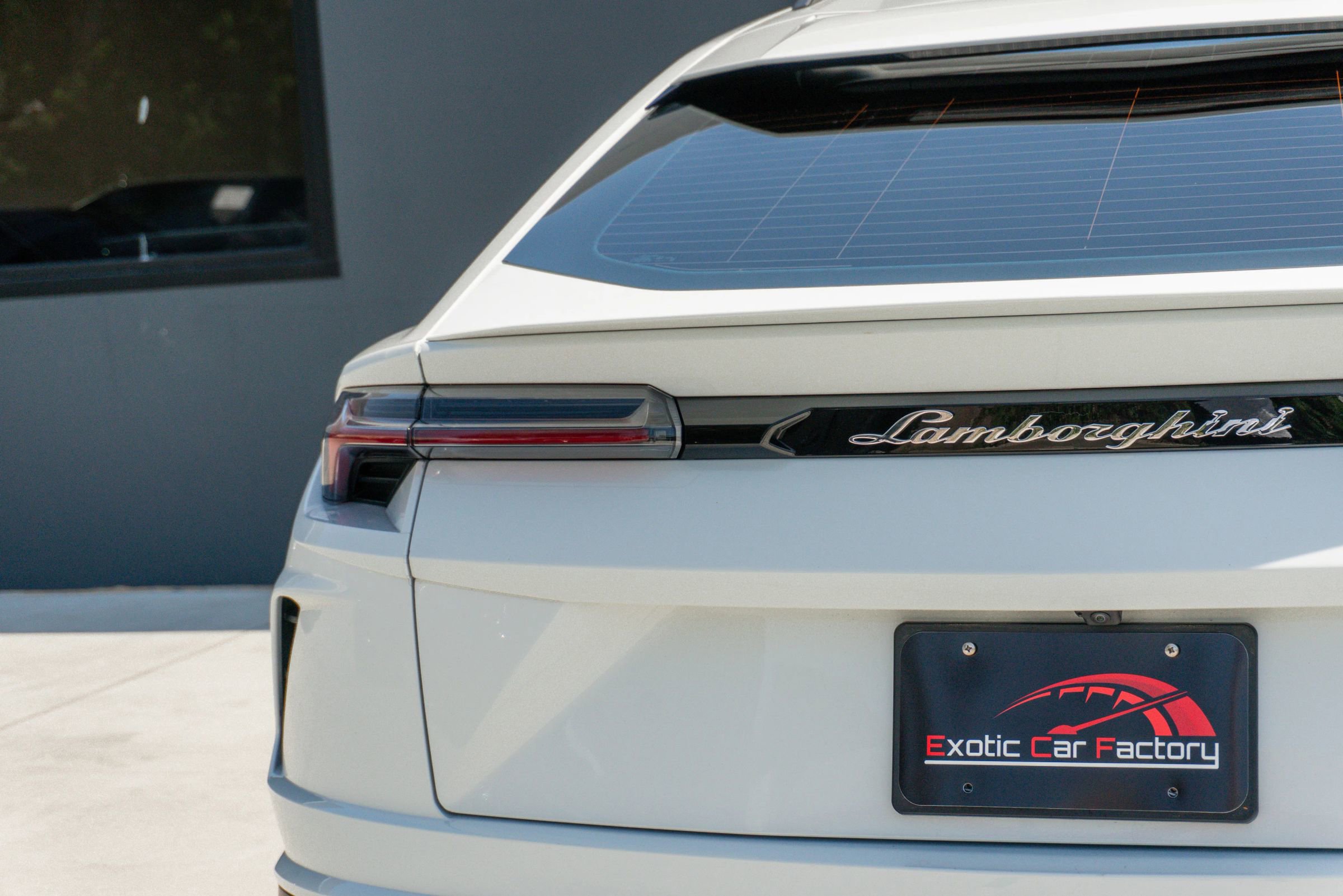 Used 2020 Lamborghini Urus AWD/4WD image 40