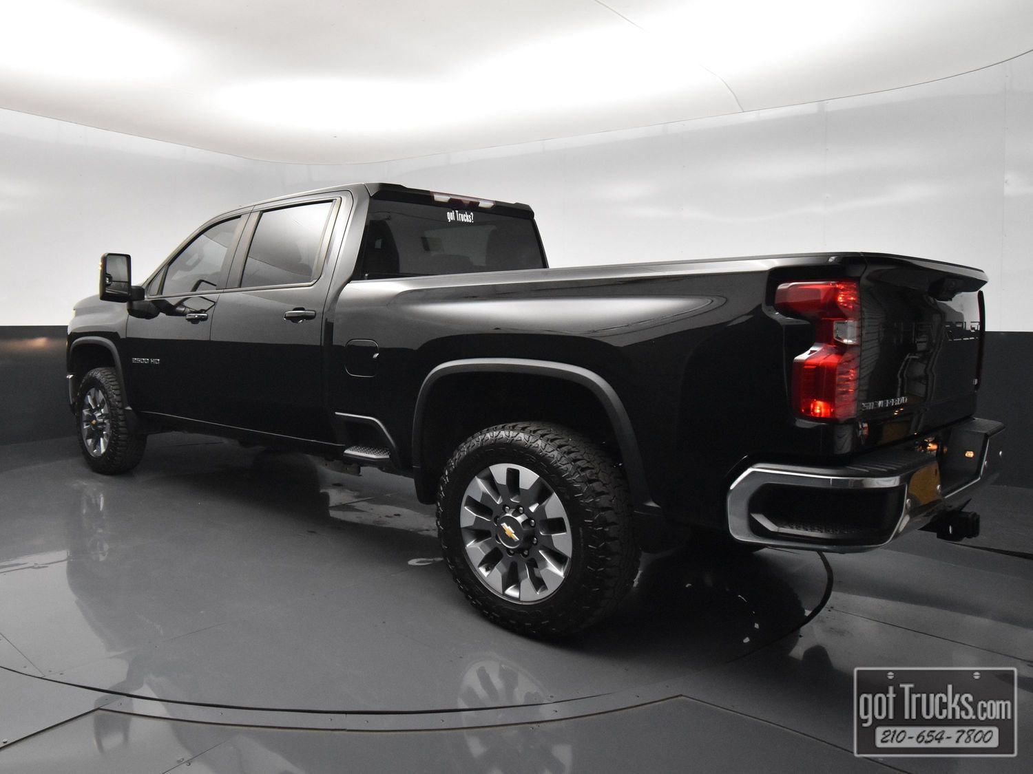 Used 2024 Chevrolet Silverado 2500 LT AWD/4WD image 5