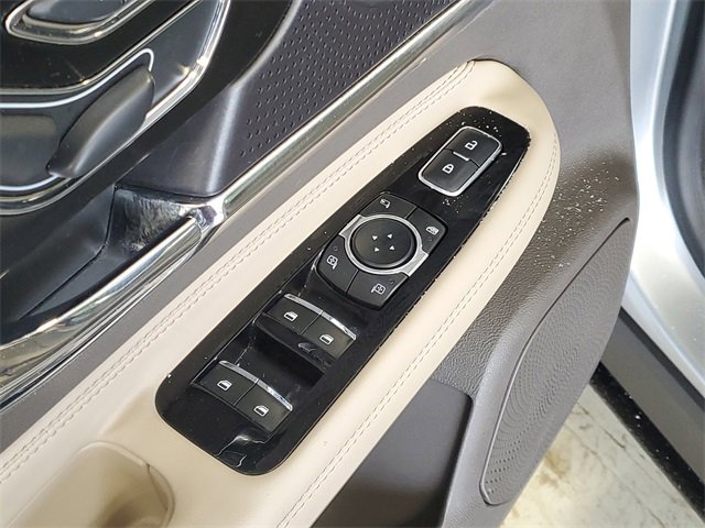 Certified 2023 Lincoln Corsair Reserve w/ Equipment Group 201A image 10