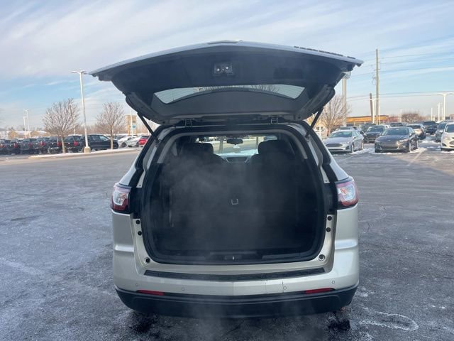 Used 2015 Chevrolet Traverse LT image 8