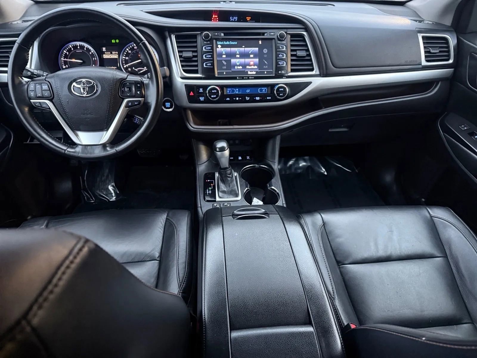 Used 2018 Toyota Highlander XLE image 14