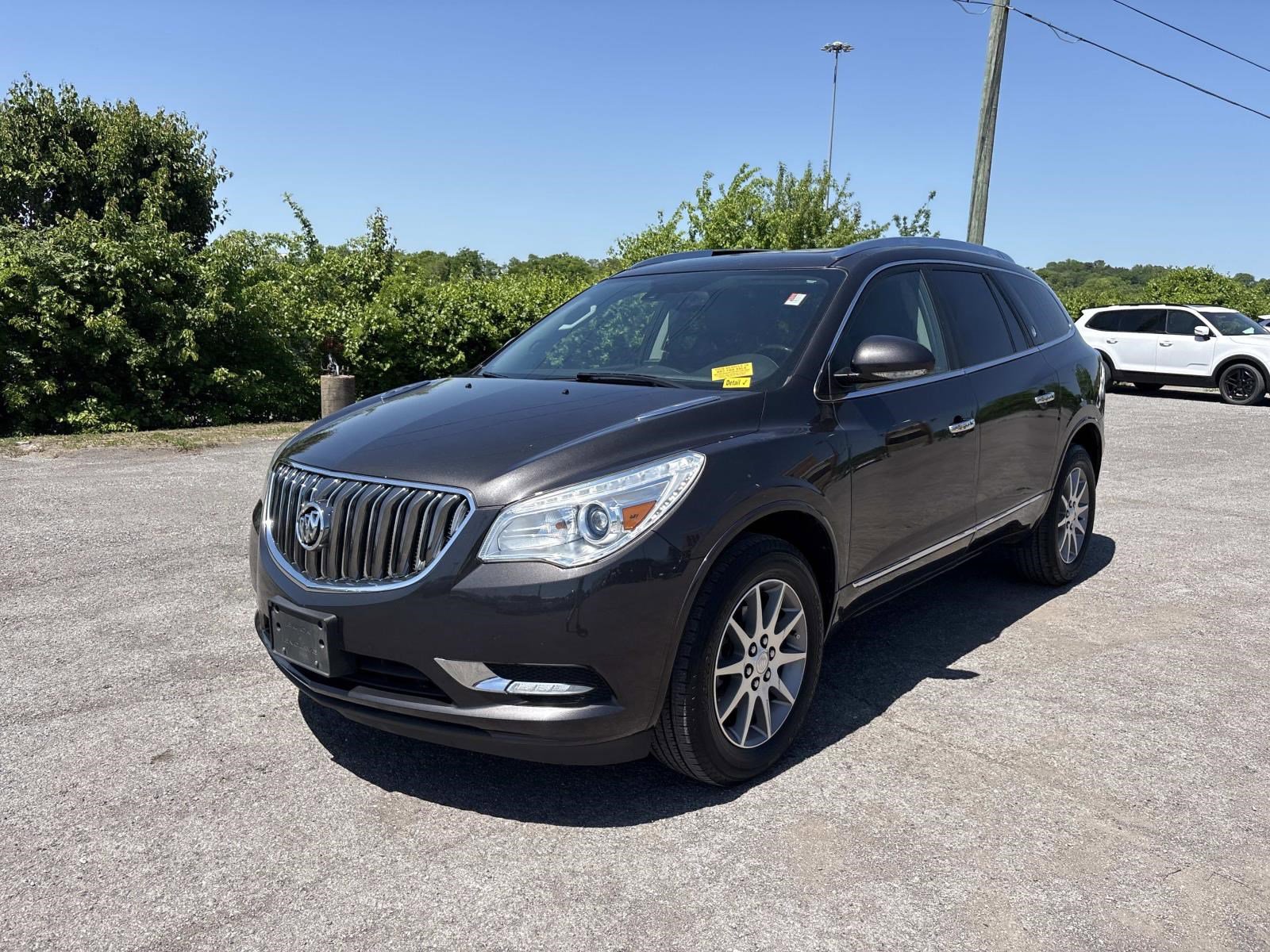 Used 2017 Buick Enclave Leather image 3