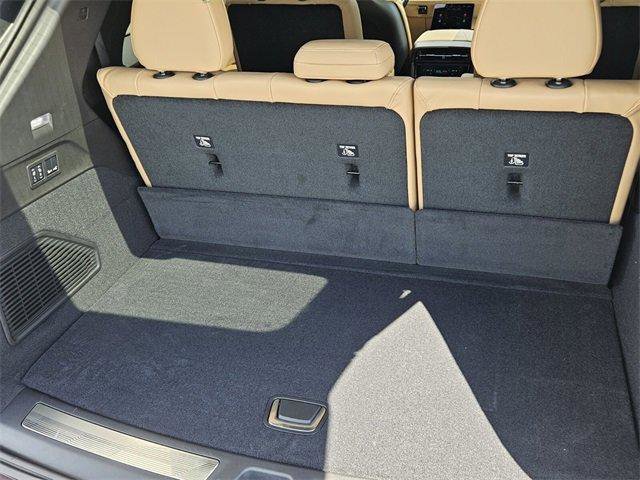 New 2026 Cadillac Escalade IQ Luxury 2 w/ LPO, Radiant Package image 21