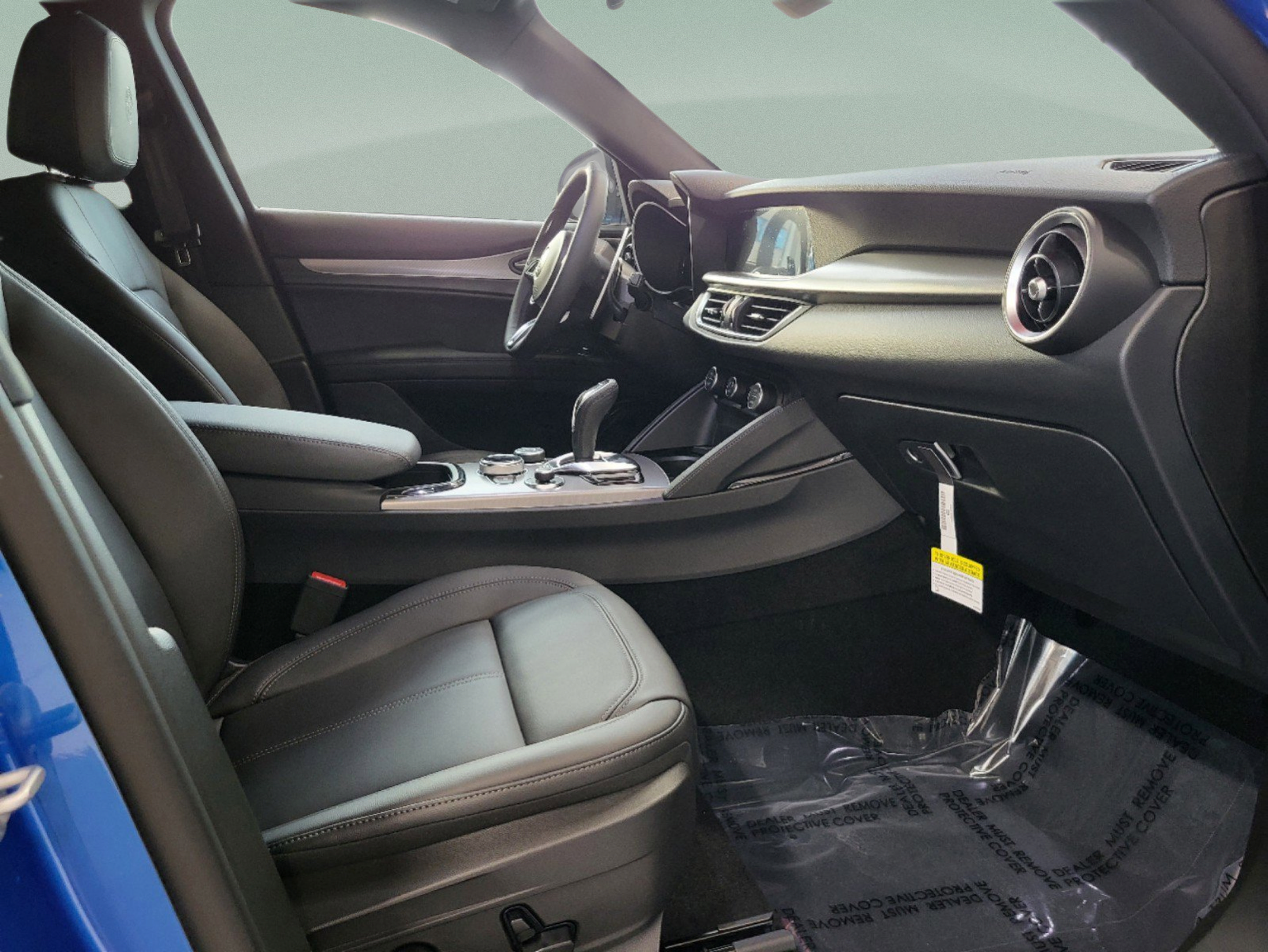 New 2025 Alfa Romeo Stelvio Sprint AWD/4WD image 18
