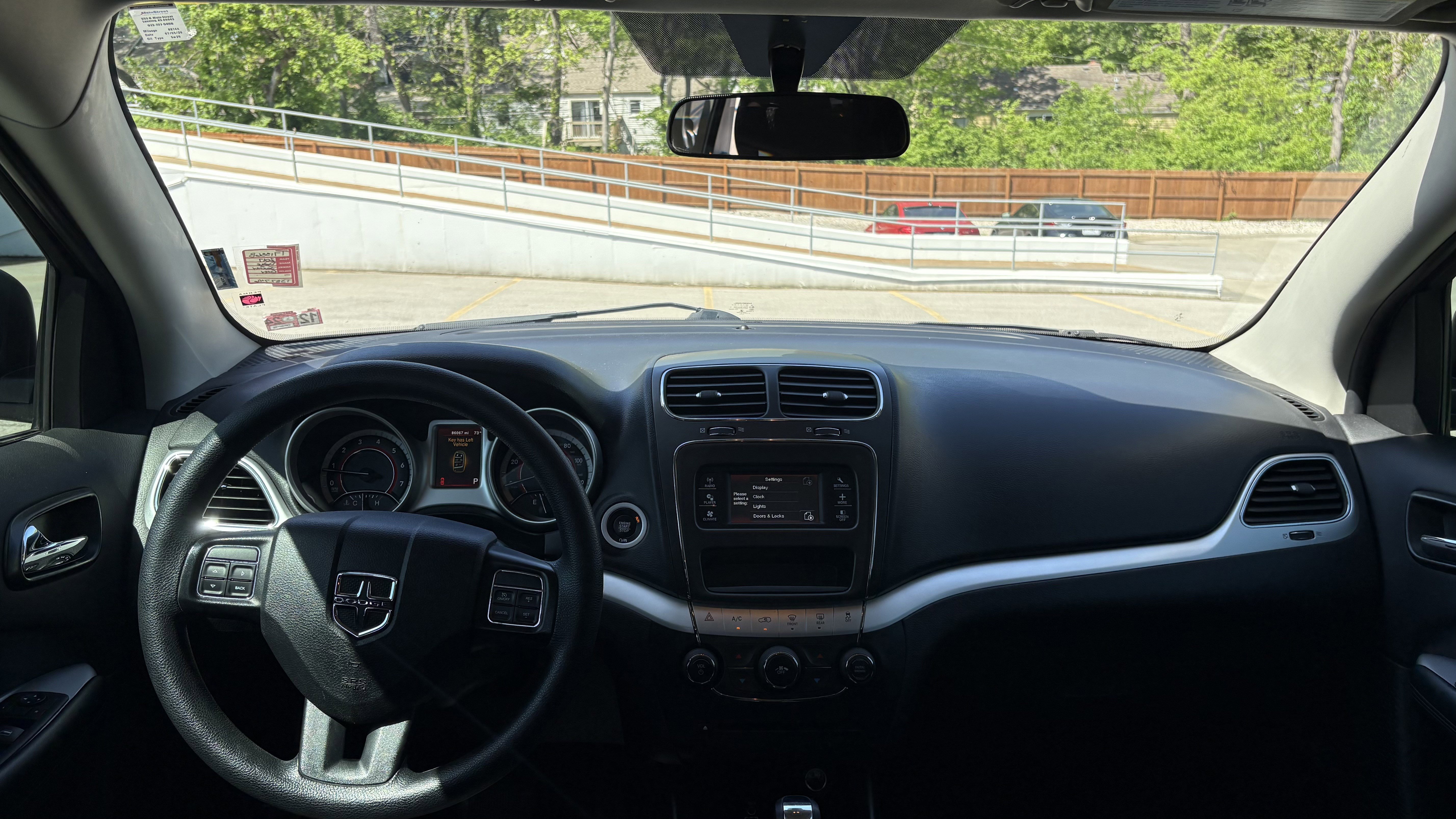 Used 2017 Dodge Journey SE image 29