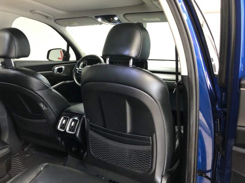 Certified 2021 Kia Sorento SX image 12