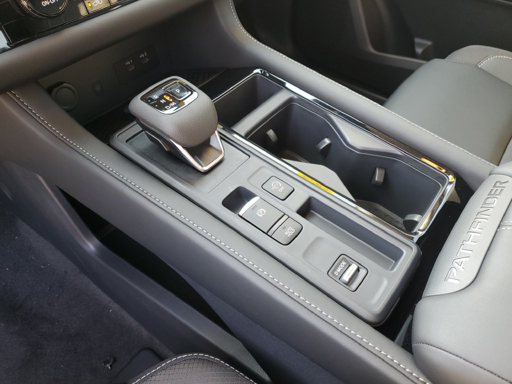 New 2026 Nissan Pathfinder SL FWD image 34